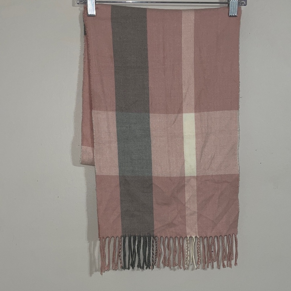 Pink plaid 100% cashmere made in Scotland scarf